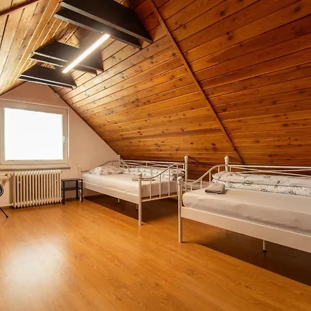 Large For Up To 11 Guests Апартаменты